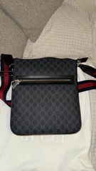 Gucci Black messenger bag