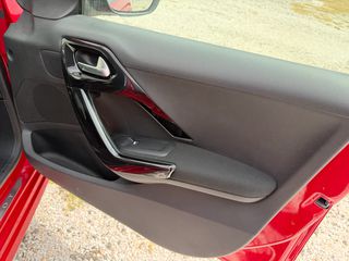 Peugeot 208 2019 PureTech LED-thumb-30