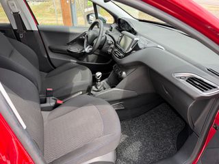 Peugeot 208 2019 PureTech LED-thumb-31