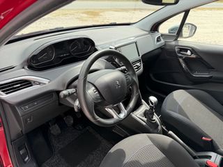 Peugeot 208 2019 PureTech LED-thumb-34
