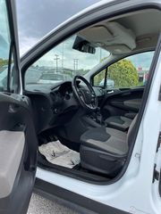 Ford Transit Courier 2017-thumb-5
