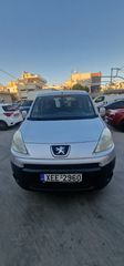 Peugeot Partner Tepee 2011
