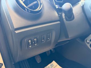 Renault Captur 2017 TCe intens-thumb-33
