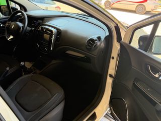 Renault Captur 2017 TCe intens-thumb-13