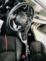 Mazda 2 2015-thumb-8