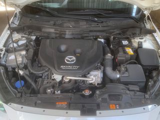 Mazda 2 2015-thumb-6
