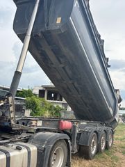 Mercedes-Benz 2015 1845-thumb-14