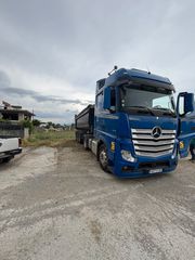 Mercedes-Benz 2015 1845-thumb-20