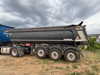 Mercedes-Benz 2015 1845-thumb-24