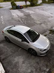 Opel Astra 2019 saloon
