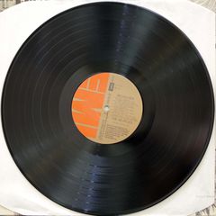 THE BEATLES - REVOLVER-thumb-4