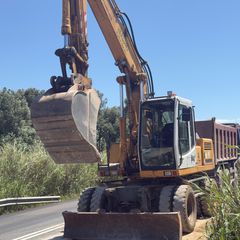 Εκσκαφέας Με Λάστιχα Liebherr 2001 904-thumb-3