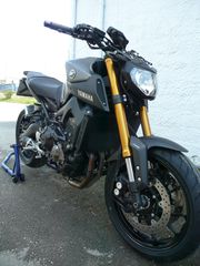 Yamaha MT-09 2016-thumb-1