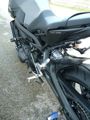 Yamaha MT-09 2016-thumb-8