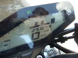Yamaha MT-09 2016-thumb-11