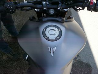 Yamaha MT-09 2016-thumb-19