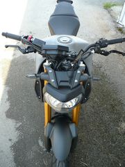 Yamaha MT-09 2016-thumb-20