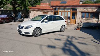 Mercedes-Benz B 180 2013 CDI 7ΤΑΧΥΤΟ, ΔΕΡΜΑ-thumb-1