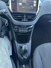 Peugeot 208 2016-thumb-69