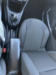 Peugeot 208 2016-thumb-70