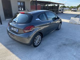 Peugeot 208 2016-thumb-57