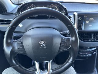Peugeot 208 2016-thumb-18