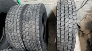 ((NOUSIS TYRES)))ΜΕΤΑΧΕΙΡΙΣΜΕΝΑ ΕΛΑΣΤΙΚΑ KUMHO 215/75R17.5 DOT 1921 TO TEMAXIO 60 ΕΥΡΩ ΧΩΡΙΣ Τ ΦΠΑ
