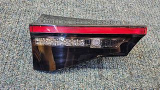ΦΑΝΑΡΙ ΠΟΡΤ-ΜΠΑΓΚΑΖ ΠΙΣΩ ΑΡΙΣΤΕΡΟ FULL-LED | TOYOTA YARIS CROSS / HYBRID / AWD-i | 2021 – 2026 81590-0DB70 | ΓΝΗΣΙΟ VALEO ΜΕΤΑΧΕΙΡΙΣΜΕΝΟ