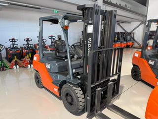 Toyota 2016 02-8FDF25-thumb-1