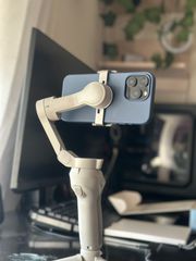 phone gimbal DJI osmo mobile se