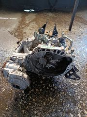 ΠΩΛΕΊΤΑΙ ΣΑΣΜΆΝ 4Χ4 RAV4  08" 2AD 6ΤΑΧΥΤΟ