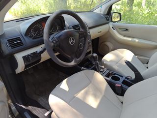 Mercedes-Benz A 160 2010 1.5 / 95hp / ελληνικο / βενζινη-thumb-5