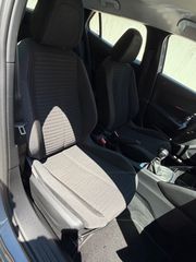 Peugeot 2008 2020-thumb-8