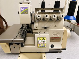 ΠΩΛΕΙΤΑΙ Βιομηχανικό Overlock 4 κλωστών