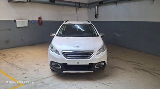 Peugeot 2008 2015 1.2 PURETECH 110 ALLURE