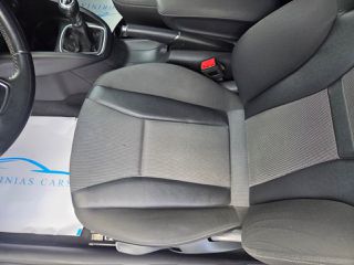 Audi A1 2014 1.2-thumb-12