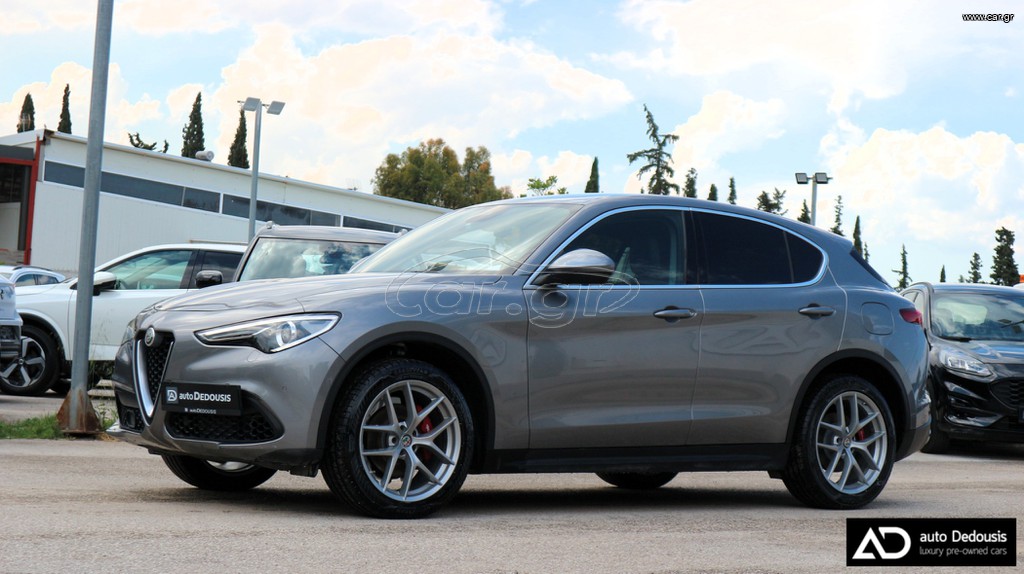 Alfa Romeo Stelvio 2018 Q4 | Navi | Led | R20'' | AUTODEDOUSIS
