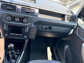 Volkswagen Caddy 2016-thumb-15