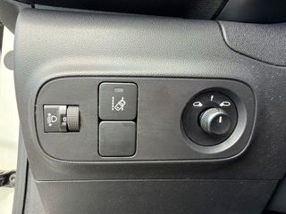 Citroen C3 2017 1.2 PURETECH 82HP Bi-Color-thumb-44