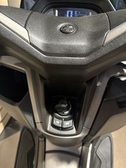 Yamaha NMAX 2026 NMAX 155 TECH MAX 2026-thumb-10