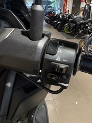 Yamaha NMAX 2026 NMAX 155 TECH MAX 2026-thumb-12