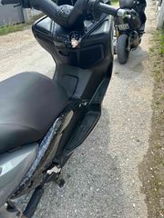 Yamaha XMAX 250 2011-thumb-8
