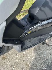 Yamaha XMAX 250 2011-thumb-10