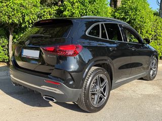 Mercedes-Benz GLA 200 2024 AMG - PREMIUM PANO - NAVI - LED - FULL EXTRA-thumb-3