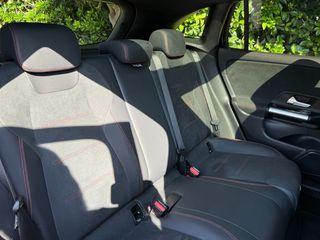 Mercedes-Benz GLA 200 2024 AMG - PREMIUM PANO - NAVI - LED - FULL EXTRA-thumb-8