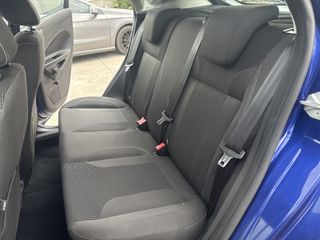 Ford Fiesta 2016 Titanium-thumb-12