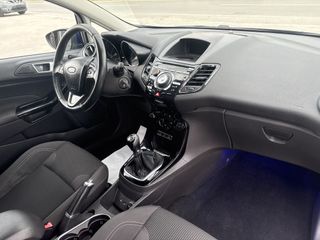 Ford Fiesta 2016 Titanium-thumb-15