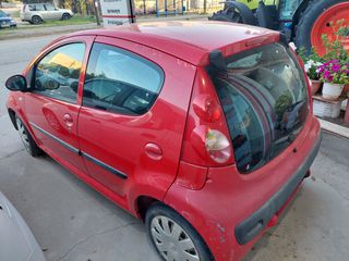 Peugeot 107 2008-thumb-4