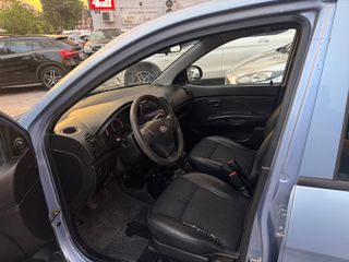 Kia Picanto 2010-thumb-16