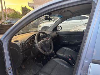 Kia Picanto 2010-thumb-17